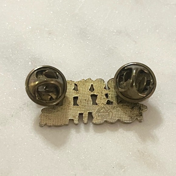 Vintage UAW Union Made Together Brooch - Picture 4 of 6